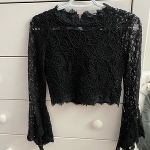 Black Fashionnova top